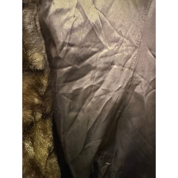 *Host Pick!* Fabulous Faux fur coat! - Picture 5 of 8